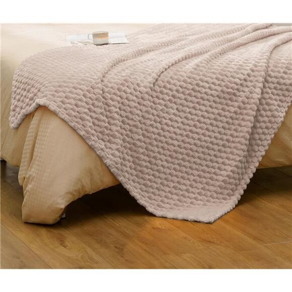 Flannel Fleece Throw Blanket(50x70 inch), 3D Jacquard Camel Fuzzy - Picture 3 of 8